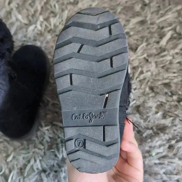 Bundle of Toddler girls boots Cat and Jack, Comfy Kids - Picture 10 of 11